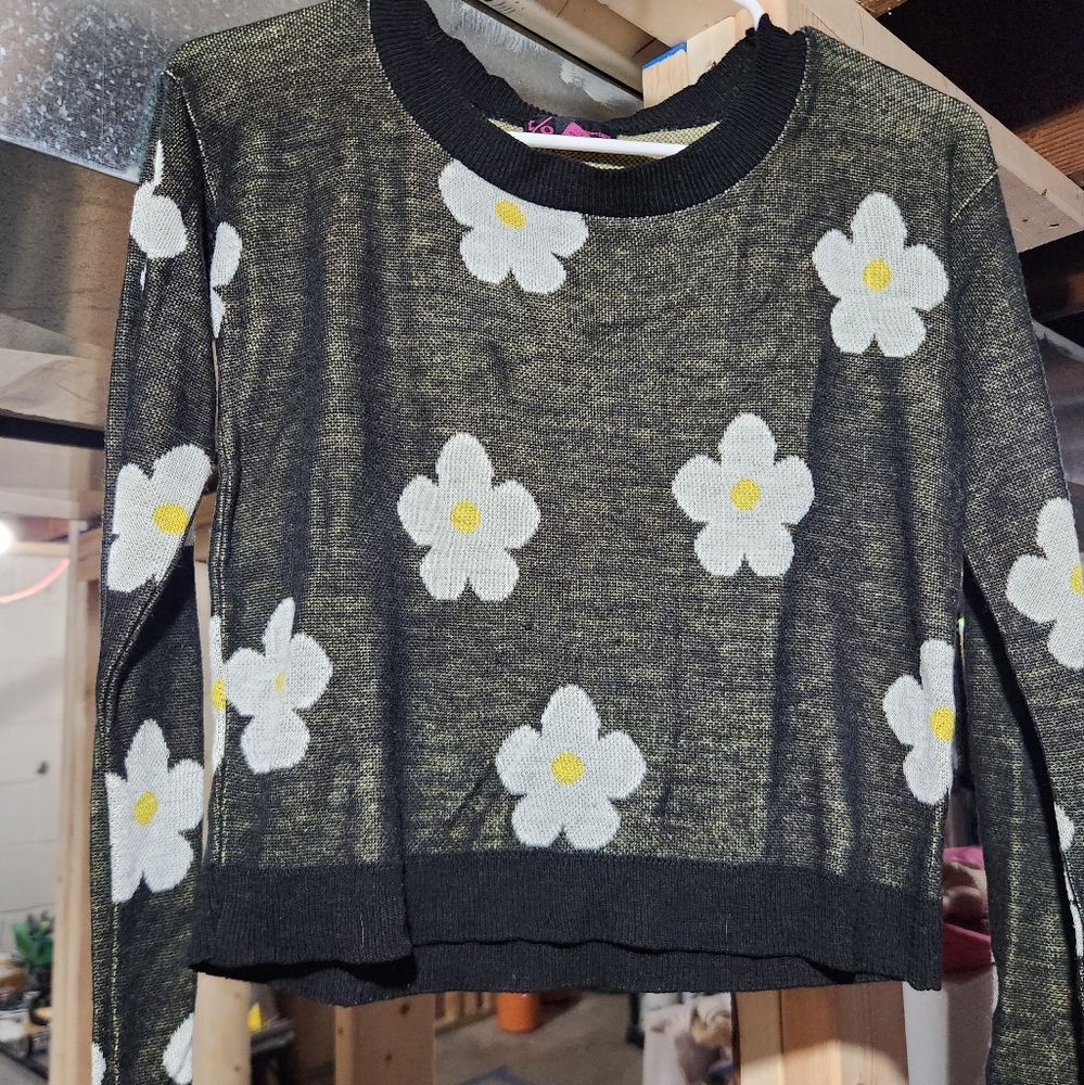 Womens floral sweater size xs